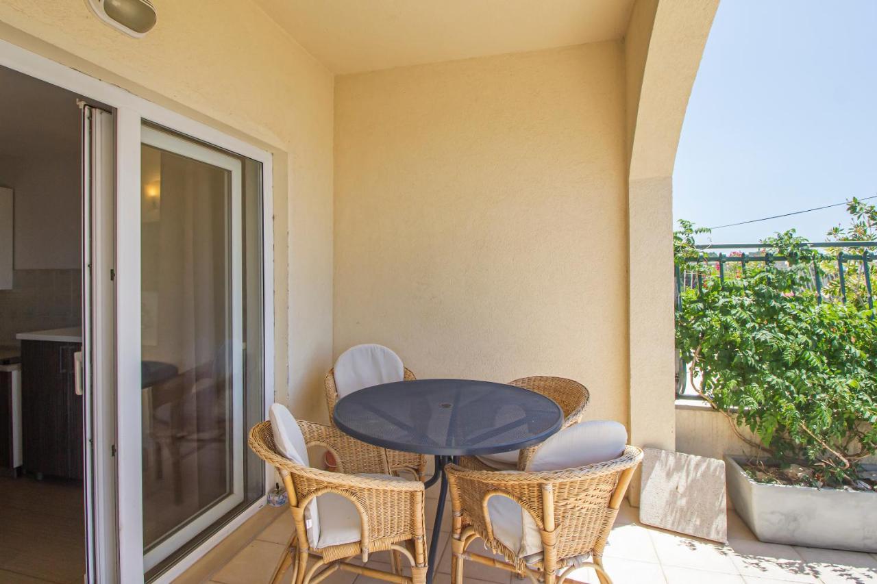 Apartments Branka มาคาร์สกา ภายนอก รูปภาพ